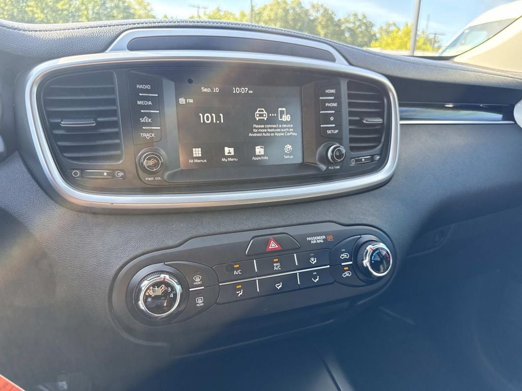 2020 Kia Sorento LX