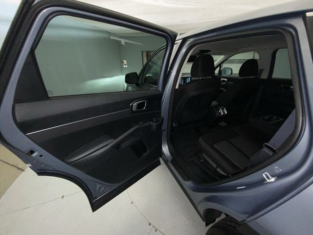 2025 Kia Sorento LX