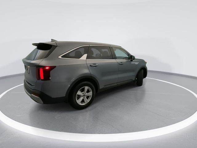 2025 Kia Sorento LX