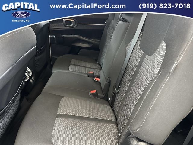 2025 Kia Sorento LX