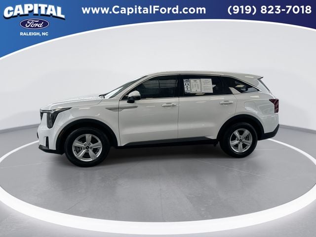 2025 Kia Sorento LX