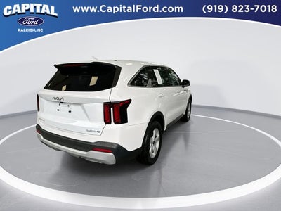 2025 Kia Sorento LX