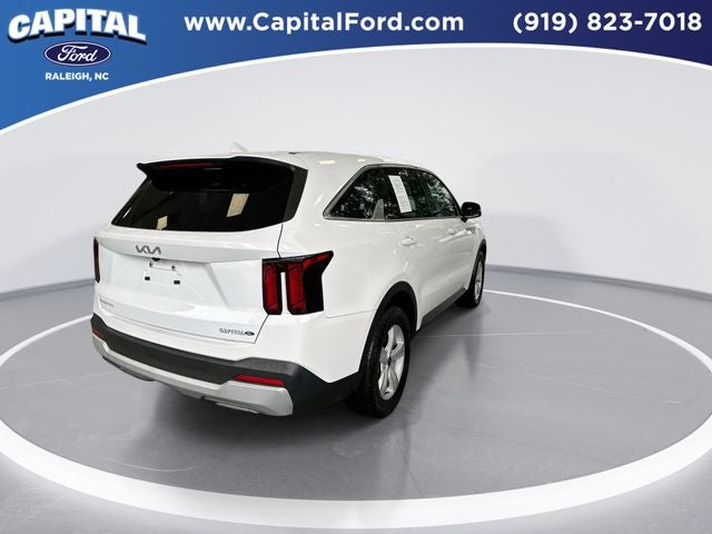 2025 Kia Sorento LX
