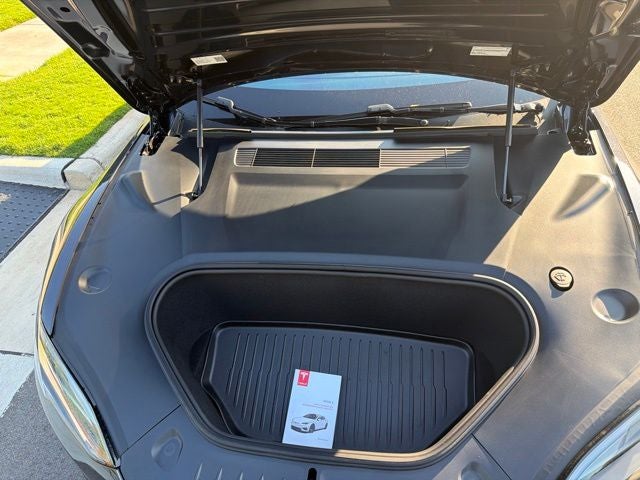 2026 Tesla Model S Base