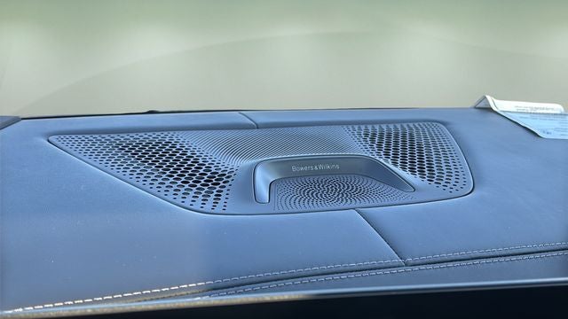 2025 BMW X6 M Base
