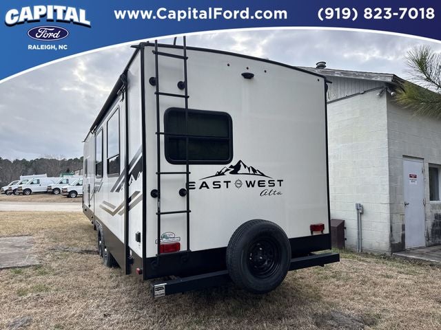 2021 East to West Alta CT Camper