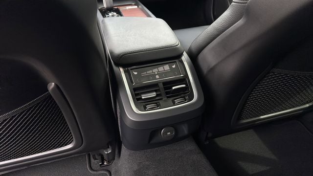 2024 Volvo S60 Ultimate