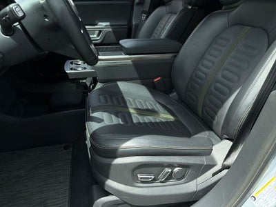 2024 Rivian R1S Adventure