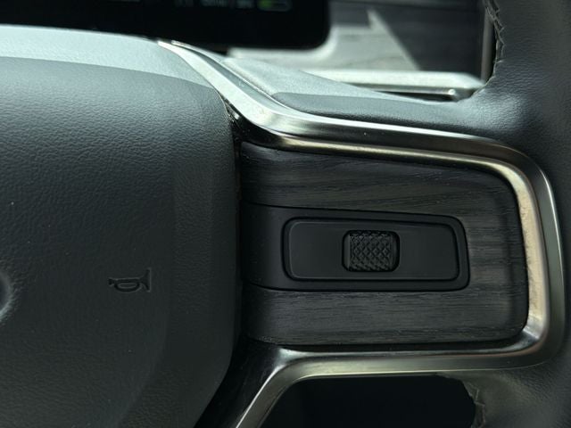2024 Rivian R1S Adventure