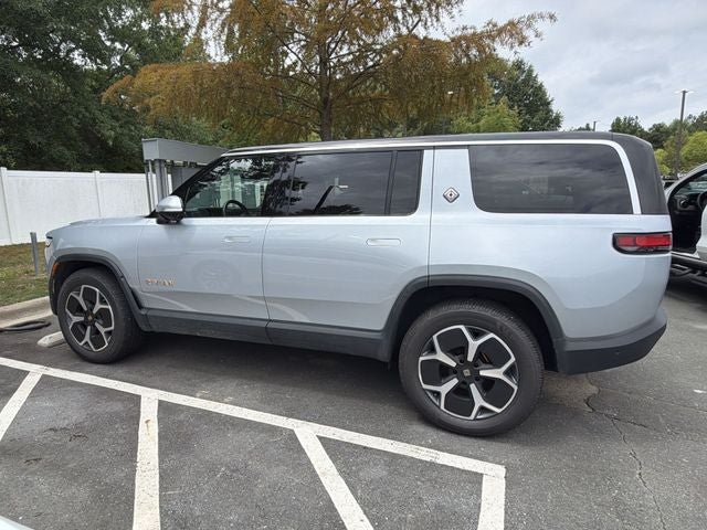 2024 Rivian R1S Adventure