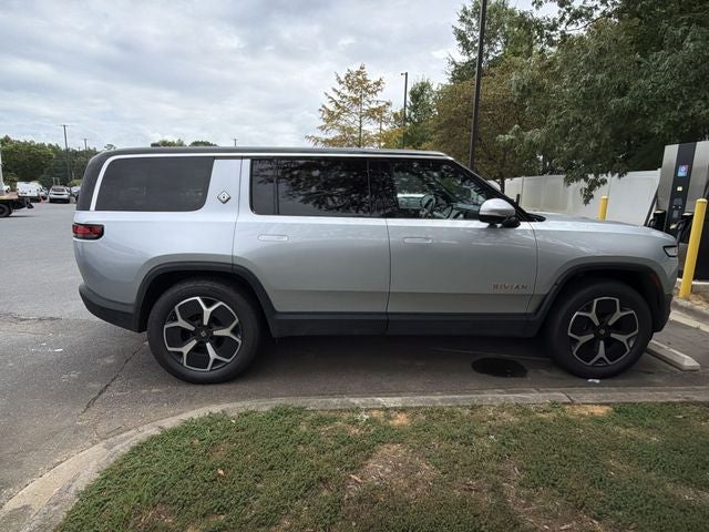 2024 Rivian R1S Adventure