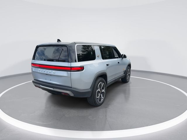 2024 Rivian R1S Adventure