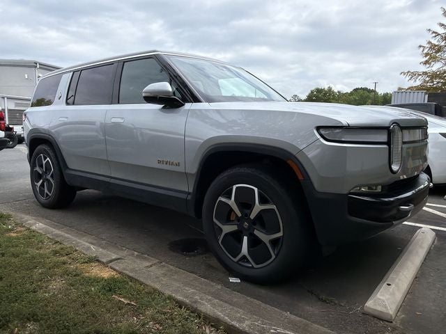 2024 Rivian R1S Adventure