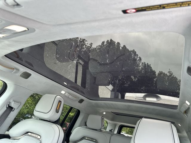 2024 Rivian R1S Adventure