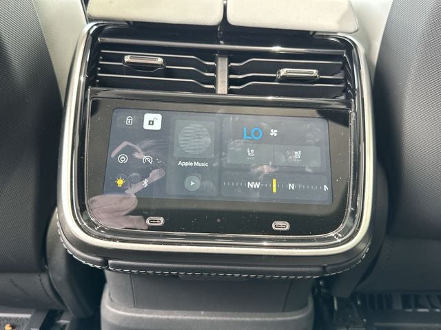 2024 Rivian R1S Adventure
