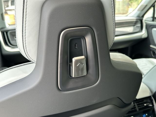 2024 Rivian R1S Adventure
