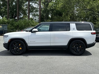 2024 Rivian R1S Adventure