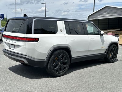 2024 Rivian R1S Adventure