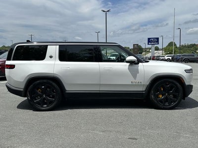 2024 Rivian R1S Adventure