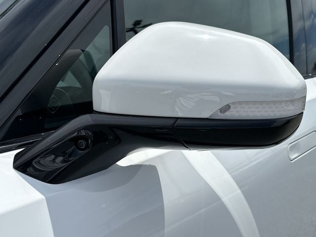 2024 Rivian R1S Adventure