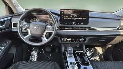 2025 Mitsubishi Outlander ES