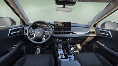 2025 Mitsubishi Outlander ES