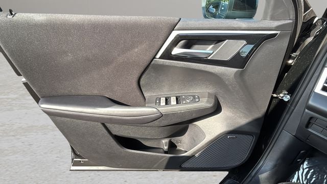 2025 Mitsubishi Outlander ES
