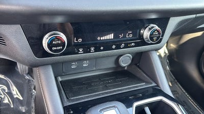 2025 Mitsubishi Outlander ES