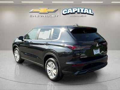 2025 Mitsubishi Outlander ES