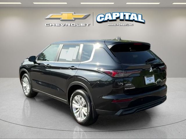 2025 Mitsubishi Outlander ES