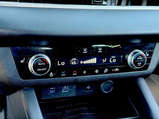 2023 Mitsubishi Outlander SEL Black Edition