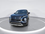 2024 Mitsubishi Outlander Base
