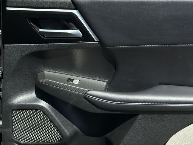 2024 Mitsubishi Outlander Base
