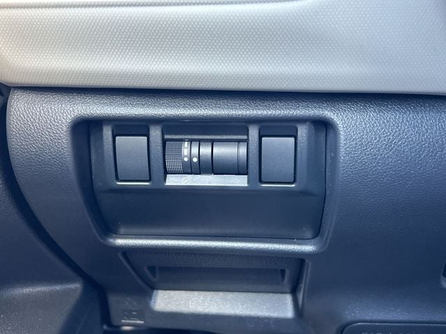 2025 Subaru Forester Base