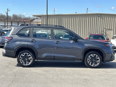 2025 Subaru Forester Base