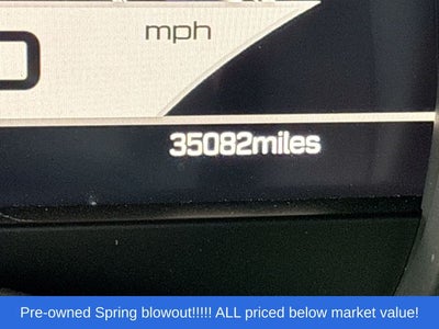 2011 Nissan GT-R Premium