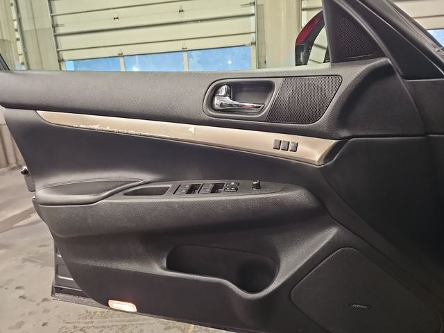 2012 INFINITI G37 X