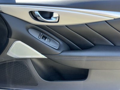 2023 INFINITI Q50 LUXE