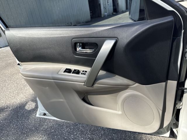 2011 Nissan Rogue SV