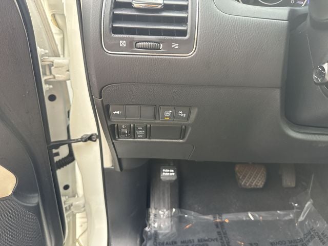 2017 Nissan Armada SL
