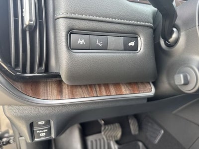 2025 Nissan Armada SL