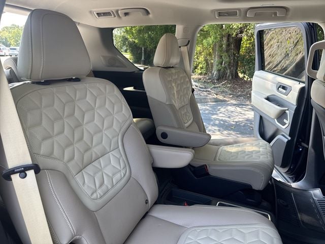 2025 Nissan Armada Platinum