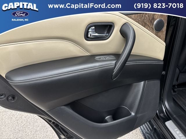 2023 INFINITI QX80 Premium Select