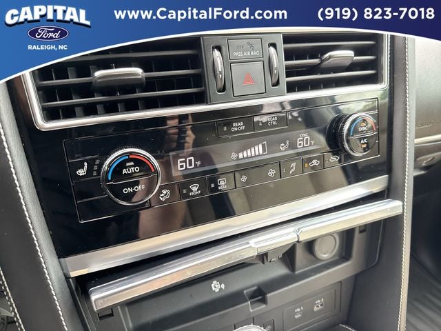 2023 INFINITI QX80 Premium Select