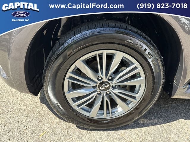 2024 INFINITI QX80 LUXE