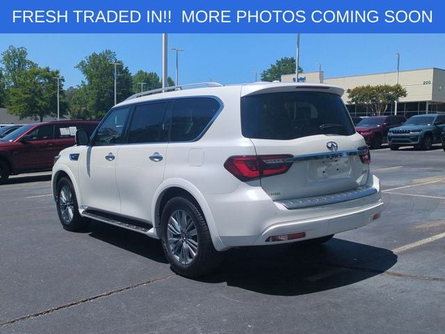 2023 INFINITI QX80 LUXE
