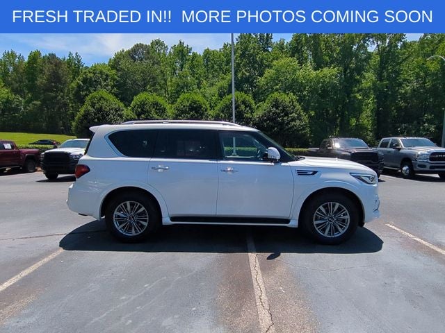 2023 INFINITI QX80 LUXE