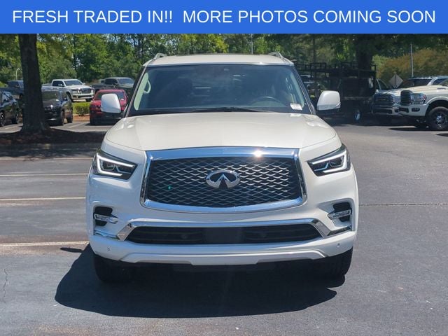 2023 INFINITI QX80 LUXE