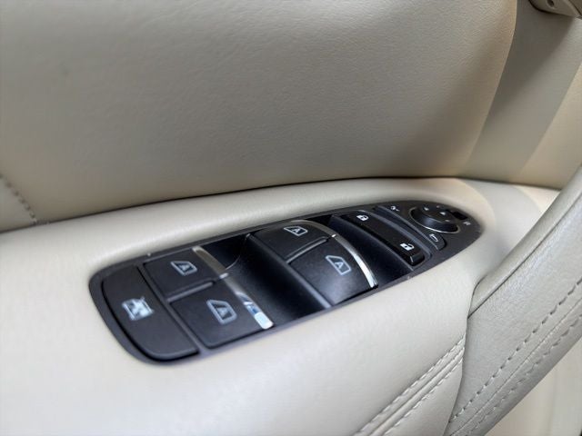 2017 INFINITI QX80 Base