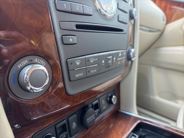 2017 INFINITI QX80 Base